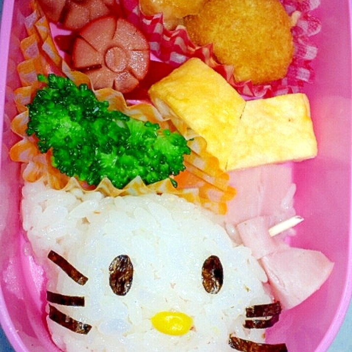 キティちゃん　　簡単でかわいいお弁当